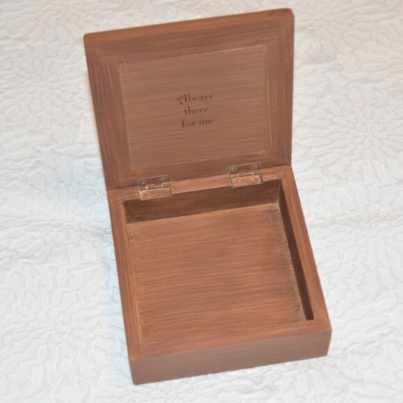 Willow Tree Quiet Strength Horse and Girl Keepsake Box - Picture 13 of 13